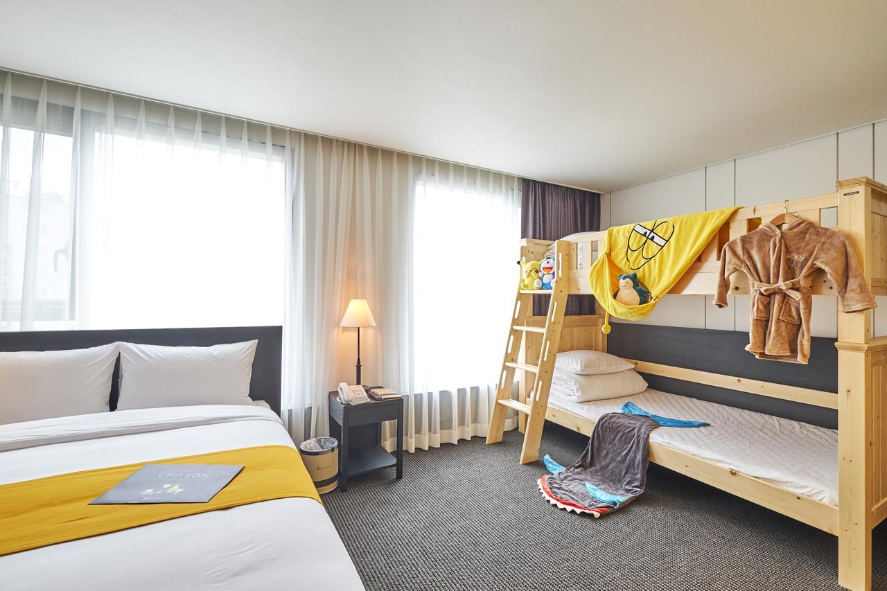 Chason Hotel The Smile Сеогвипо Екстериор снимка