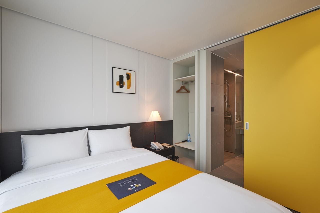 Chason Hotel The Smile Сеогвипо Екстериор снимка