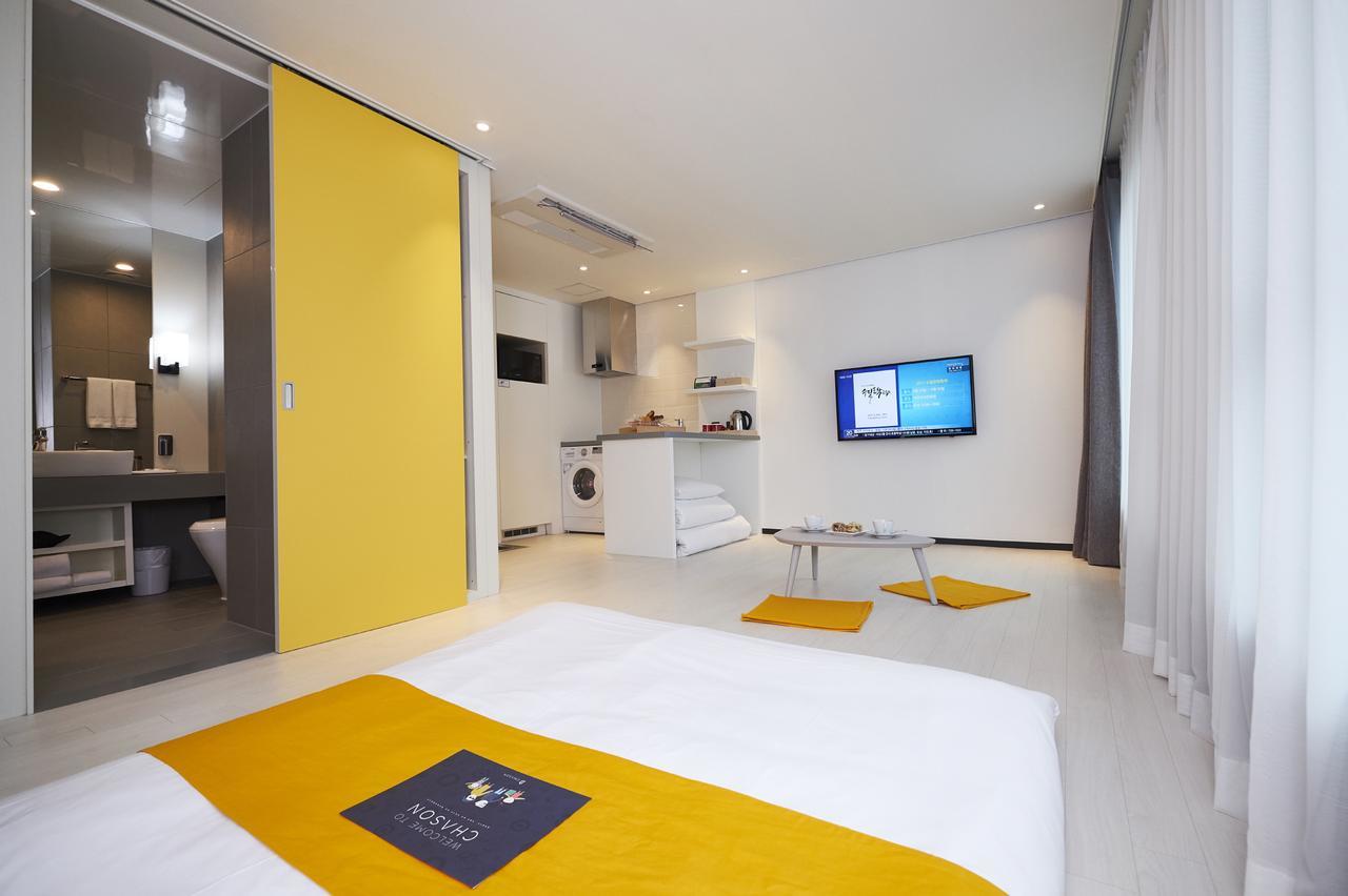 Chason Hotel The Smile Сеогвипо Екстериор снимка