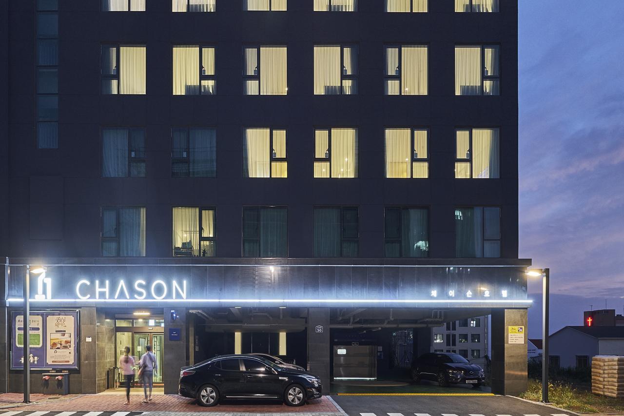 Chason Hotel The Smile Сеогвипо Екстериор снимка