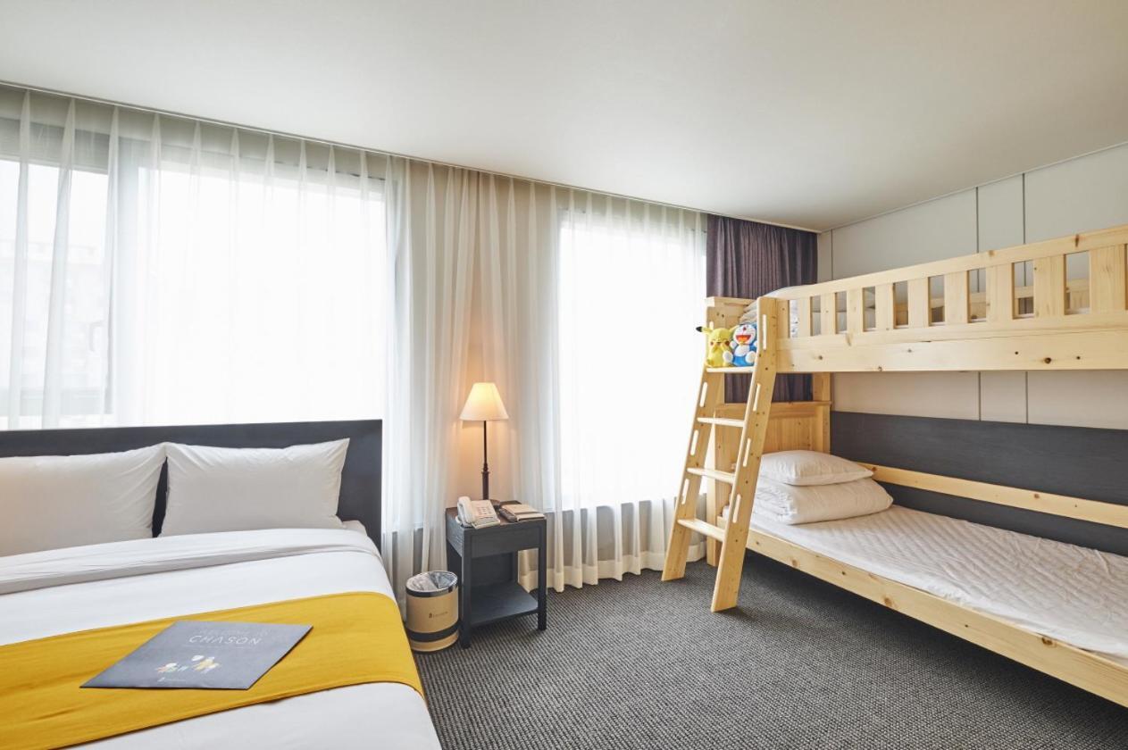 Chason Hotel The Smile Сеогвипо Екстериор снимка